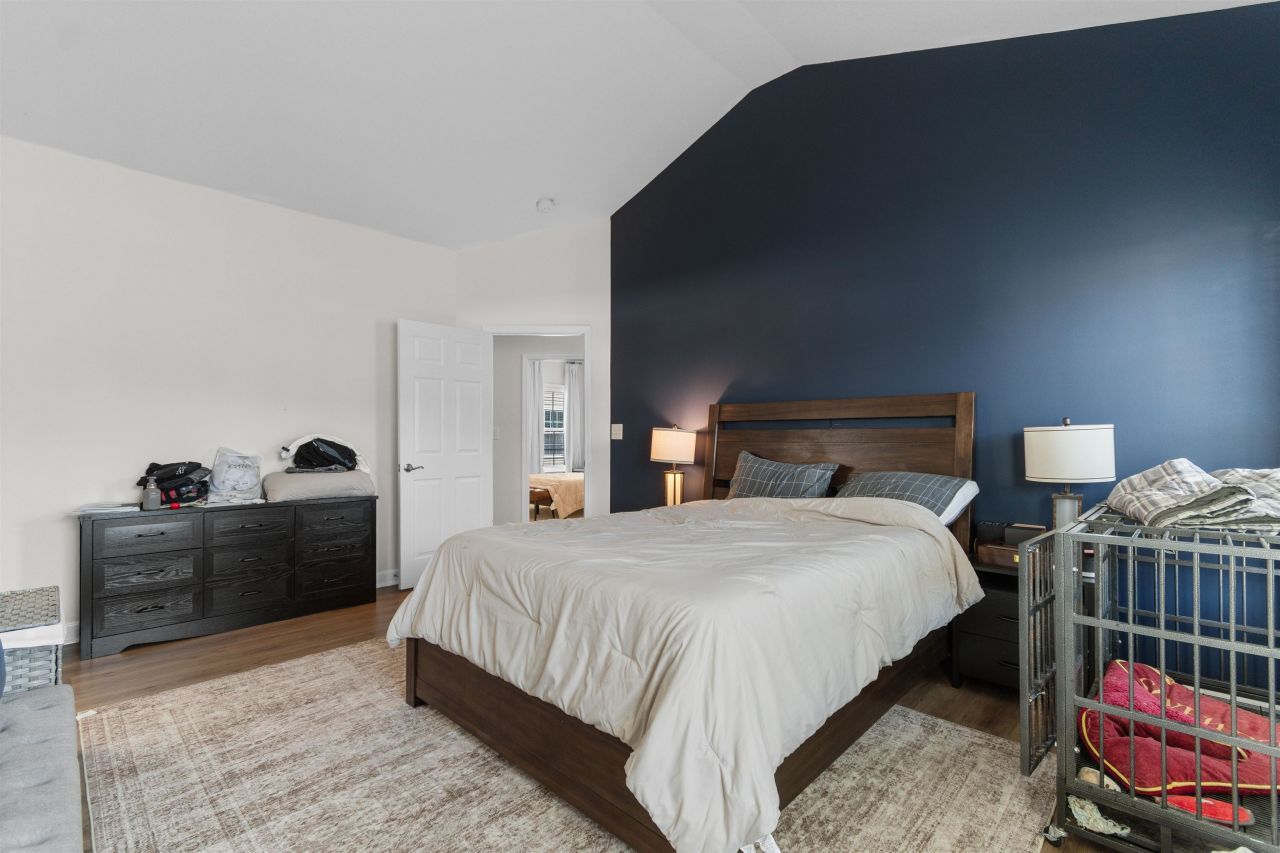 401 Cassian Way Photo 10