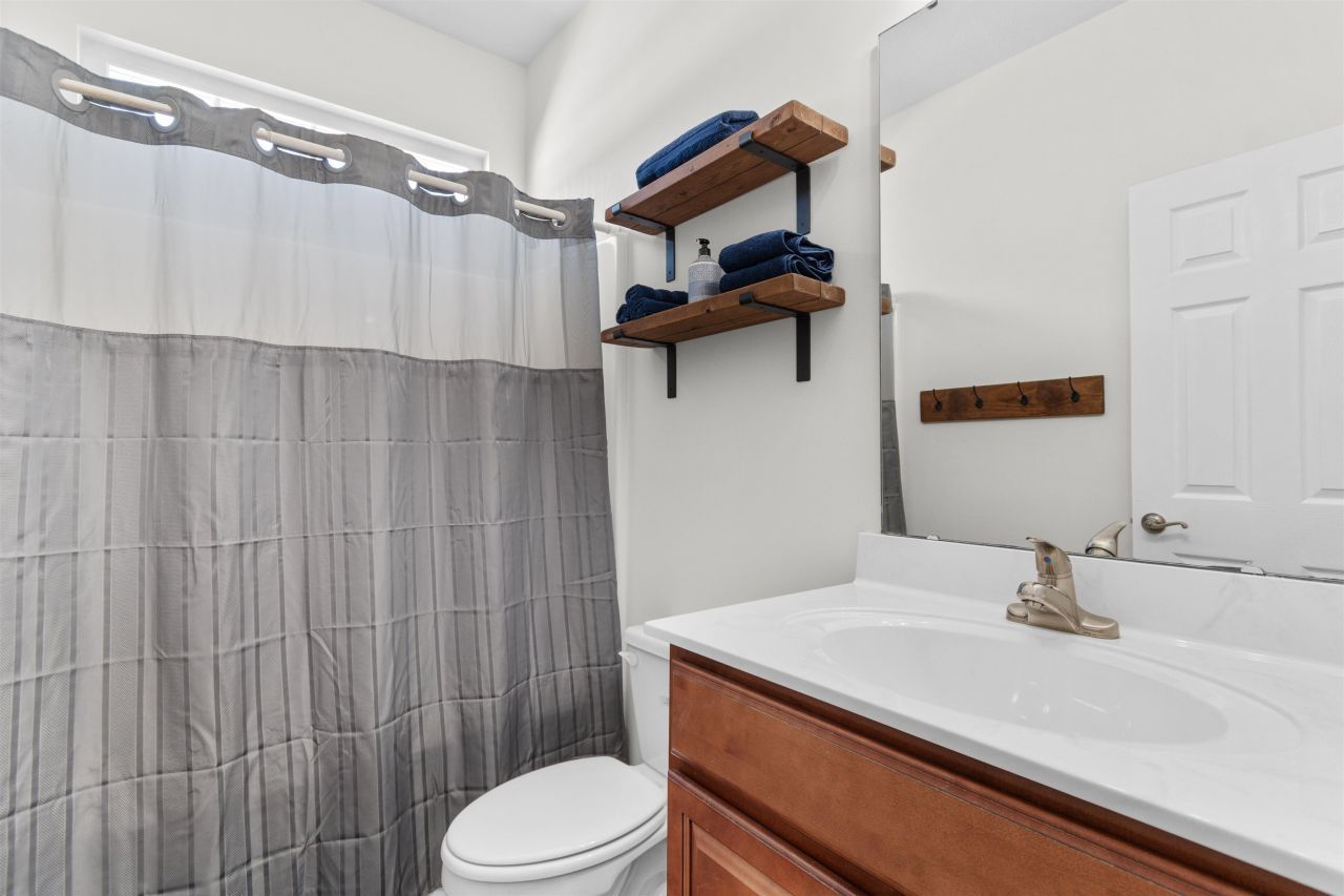 401 Cassian Way Photo 14