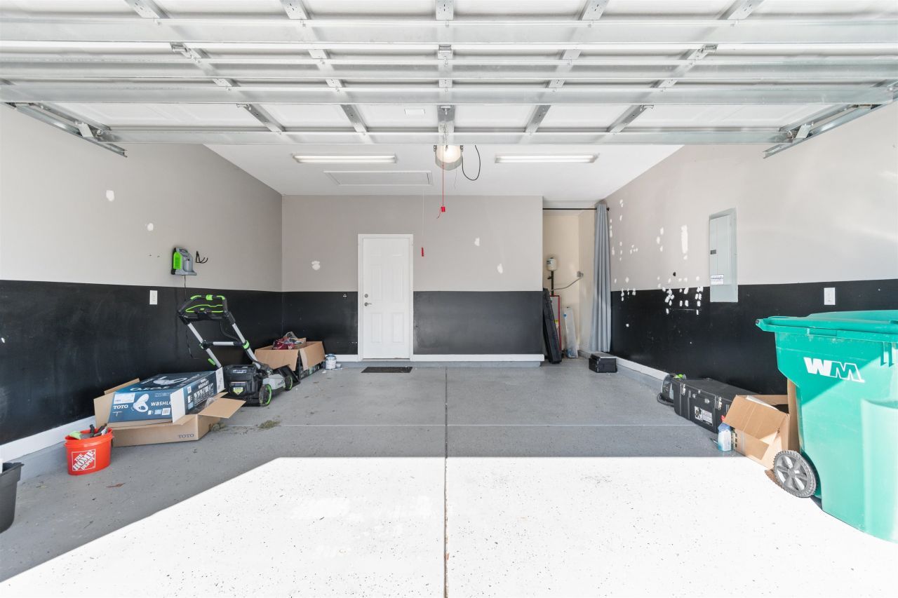 401 Cassian Way Photo 18