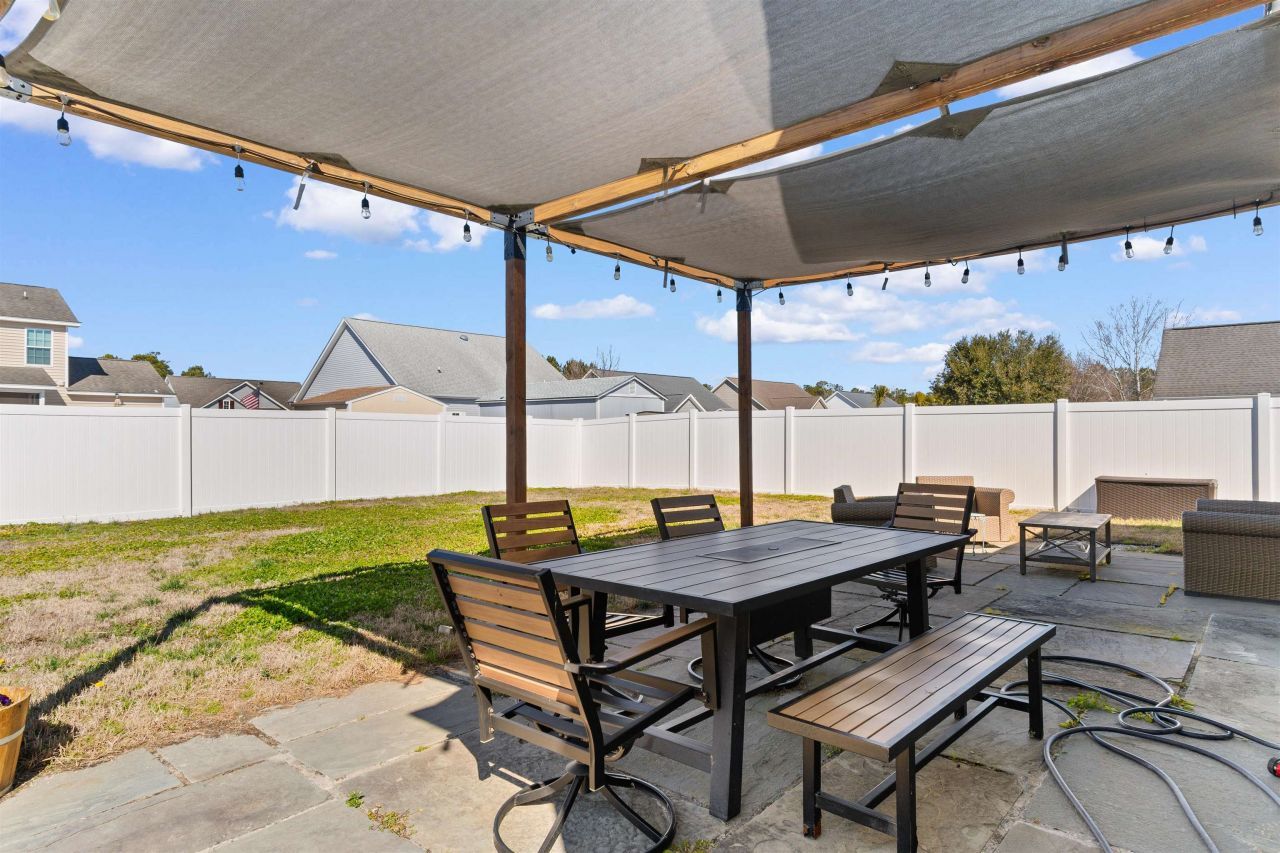 401 Cassian Way Photo 19