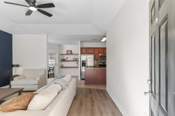 401 Cassian Way photo 4