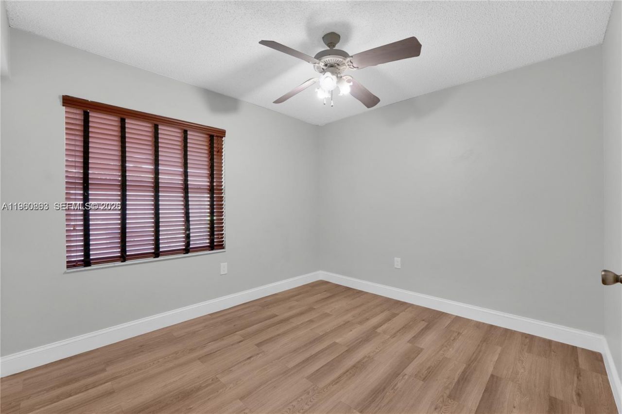 1217 NW 125th Ter, Sunrise, FL 33323 Photo