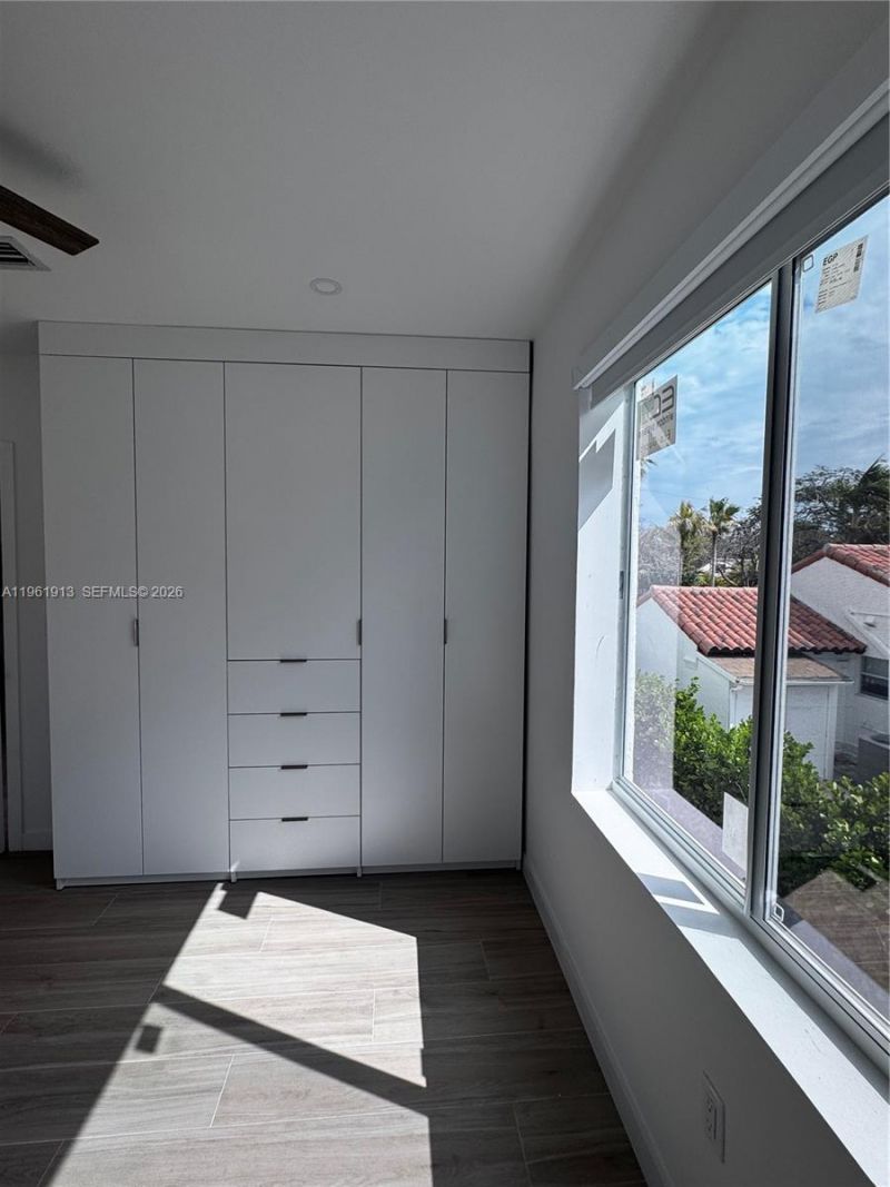 2855 Royal Palm Ave, Unit 4, Miami Beach, FL 33140 Photo