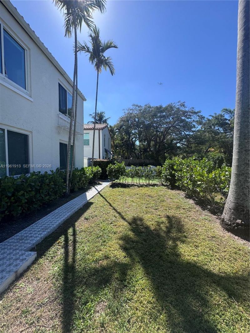 2855 Royal Palm Ave, Unit 4, Miami Beach, FL 33140 Photo