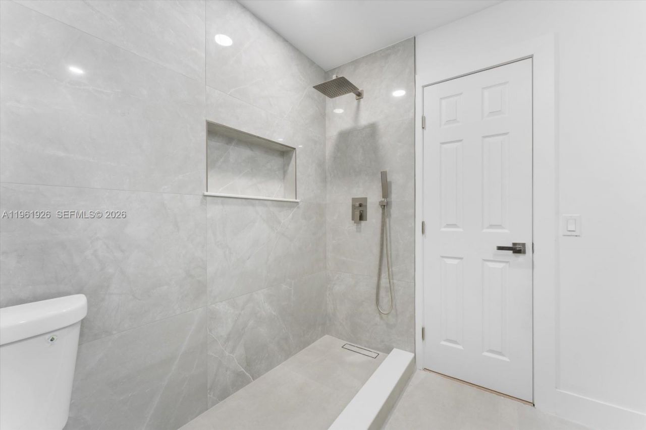 6231 NW 18th St, Sunrise, FL 33313 Photo