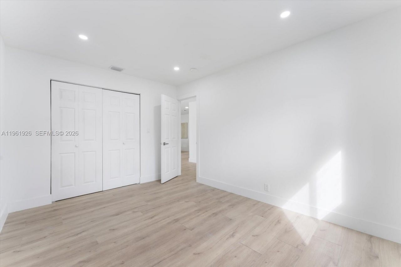 6231 NW 18th St, Sunrise, FL 33313 Photo