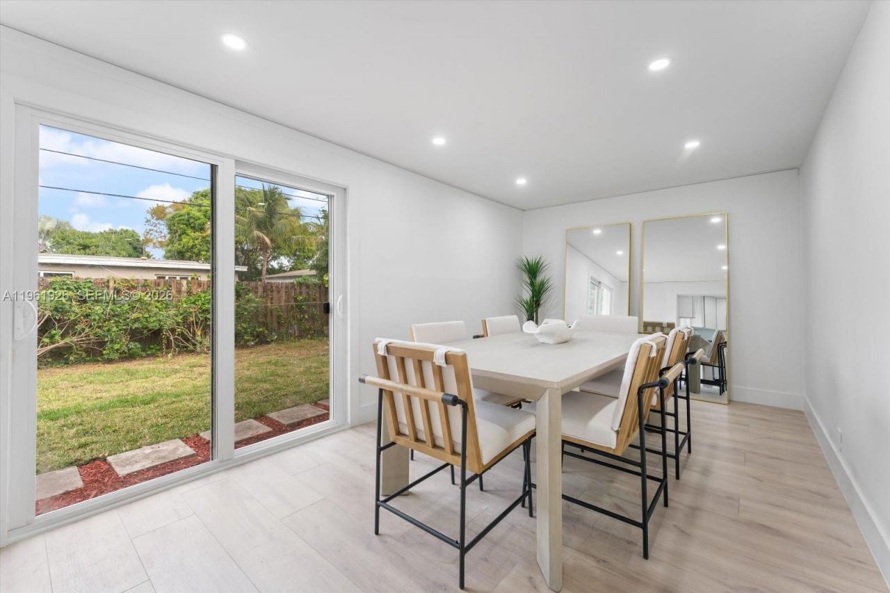 6231 NW 18th St, Sunrise, FL 33313 Photo