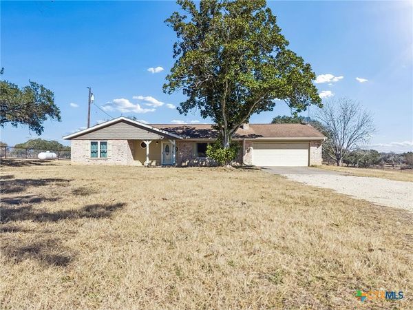 2892 W FM 884 , Yorktown, TX 78164
