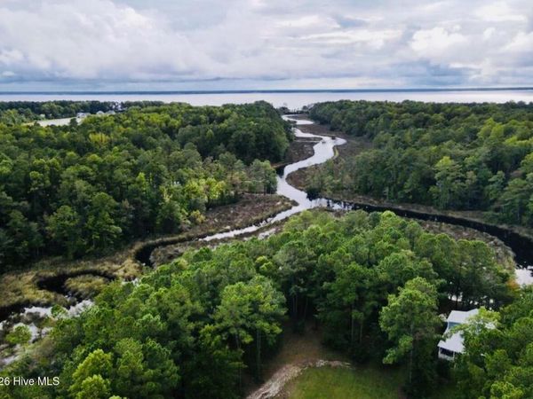 1049 Mill Creek Drive, Minnesott Beach, NC 28510