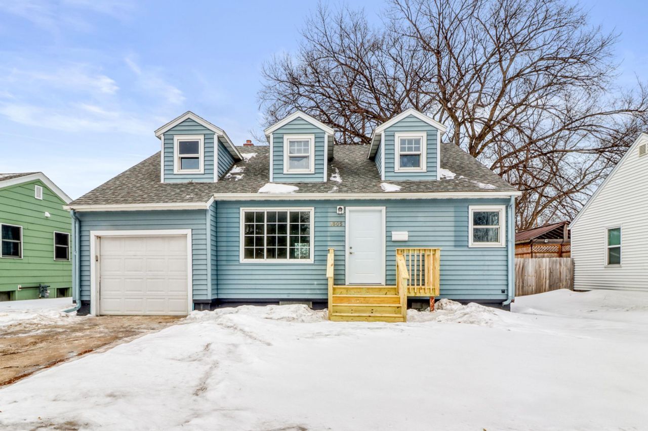 1605 14th Street S, Fargo, ND 58103 Main Photo