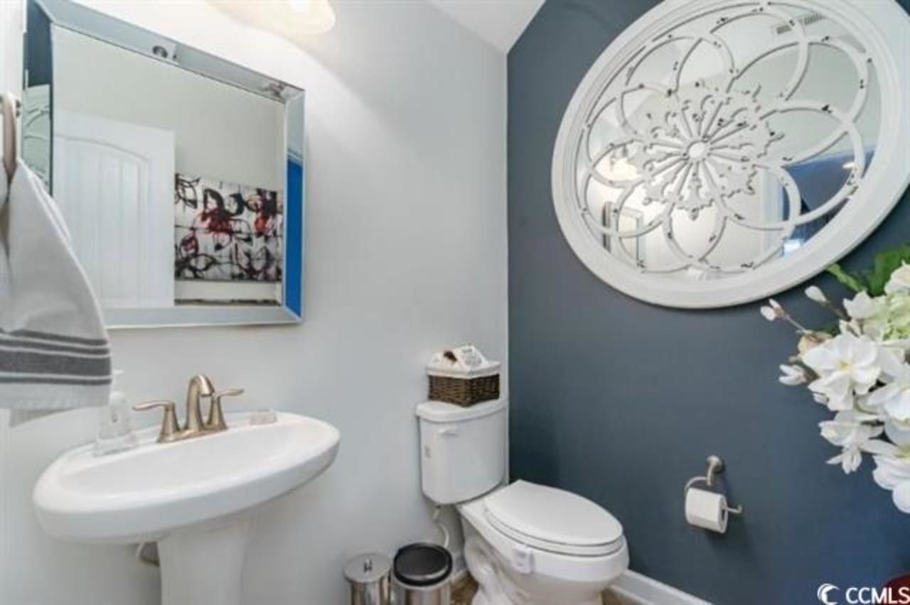 6244 Catalina Dr. Photo 10