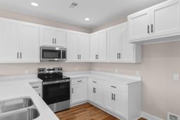 200 Zion Rd. photo 4