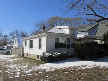 995 Lakeview Street, Waterford Twp, MI 48328