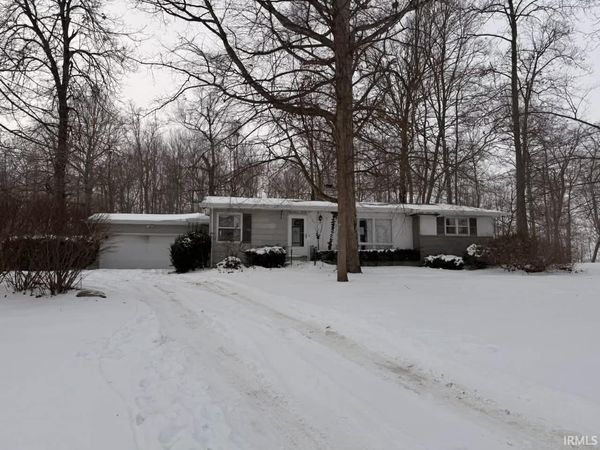 3201 N 850 East Road, Churubusco, IN 46723