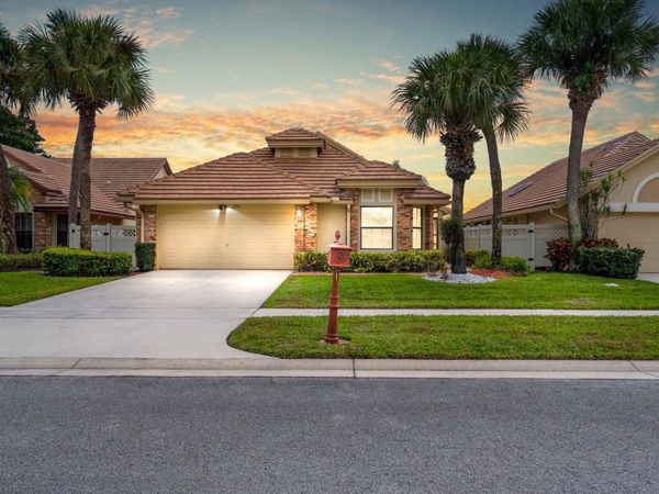 Boynton Beach, FL 33472