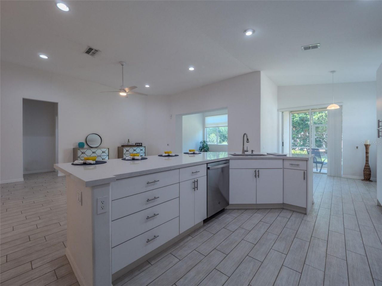 6721 Oak Manor Drive, Lakewood Ranch, FL 34202 Photo