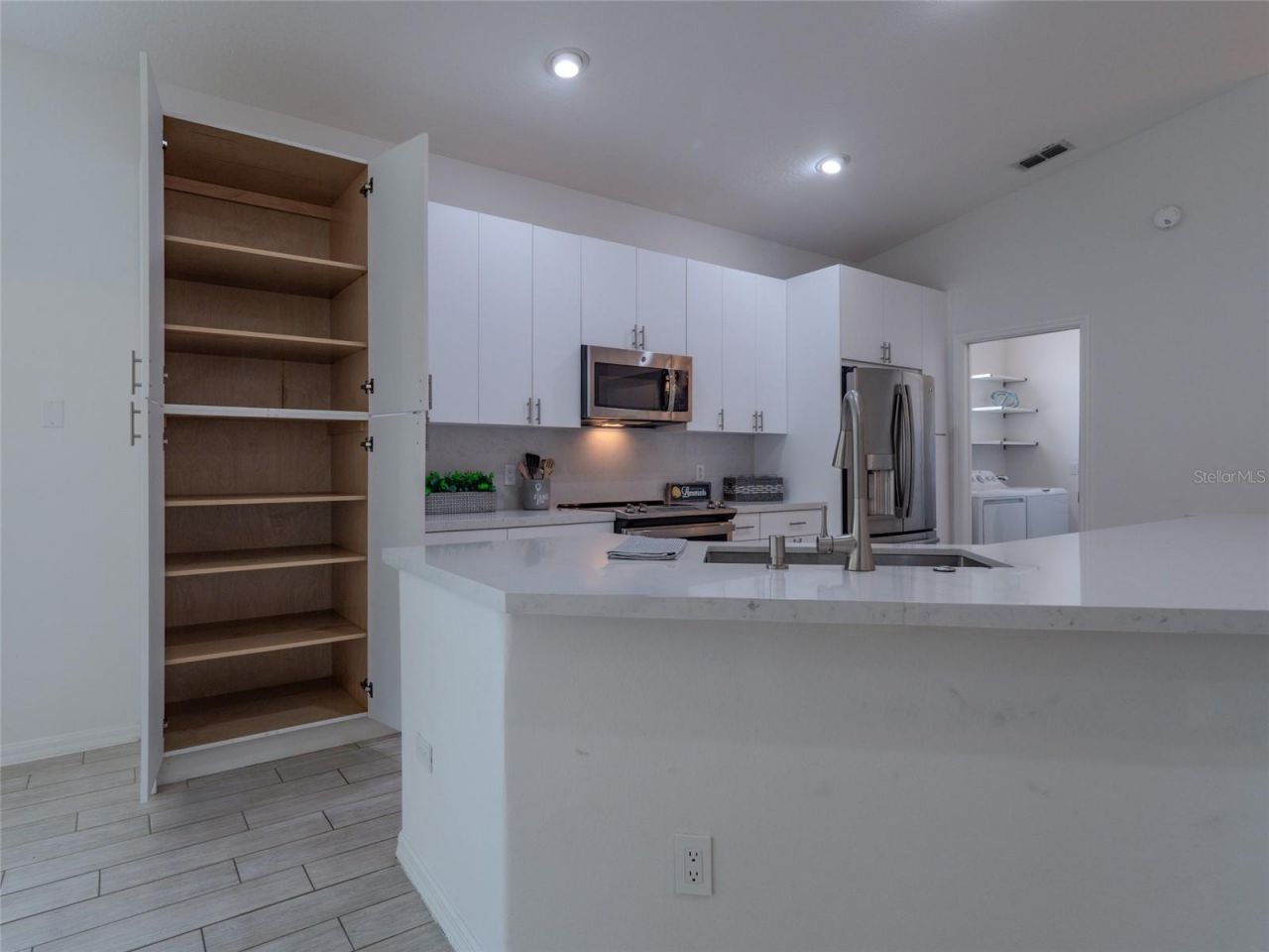 6721 Oak Manor Drive, Lakewood Ranch, FL 34202 Photo