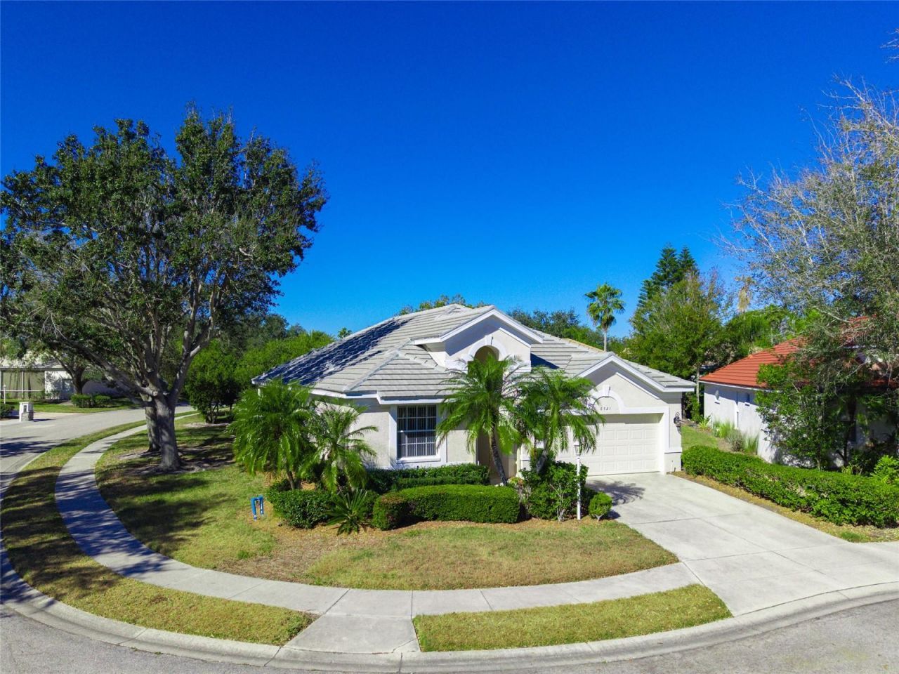6721 Oak Manor Drive, Lakewood Ranch, FL 34202 Photo