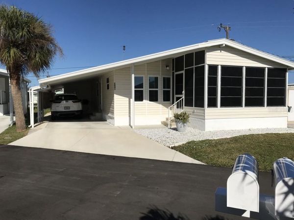 2081 DETROITER STREET, SARASOTA, FL 34231