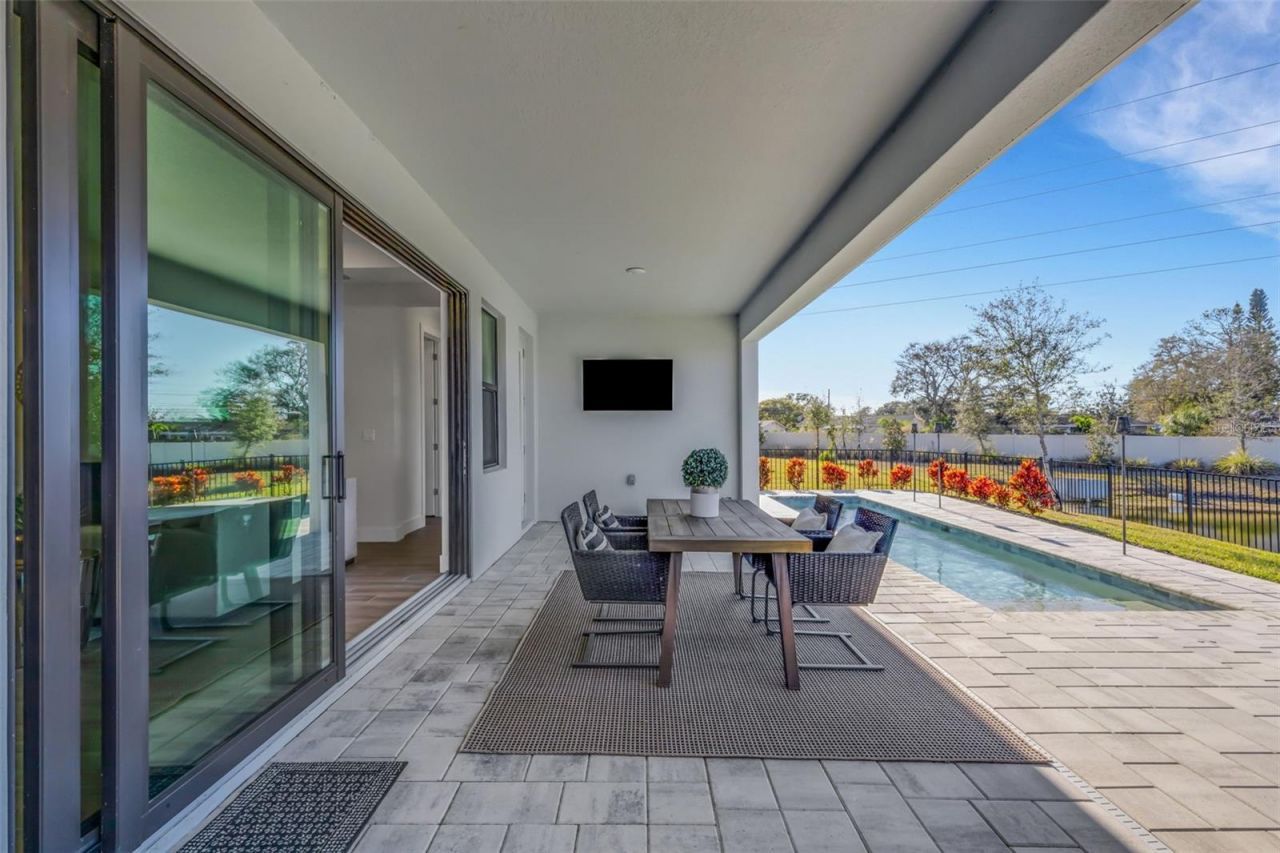 2524 Cobalt Shores Lane, Clearwater, FL 33761 Photo