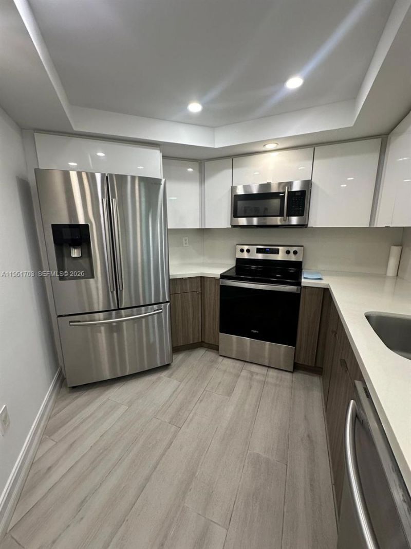 9725 Fontainebleau Blvd, Unit A103, Miami, FL 33172 Photo