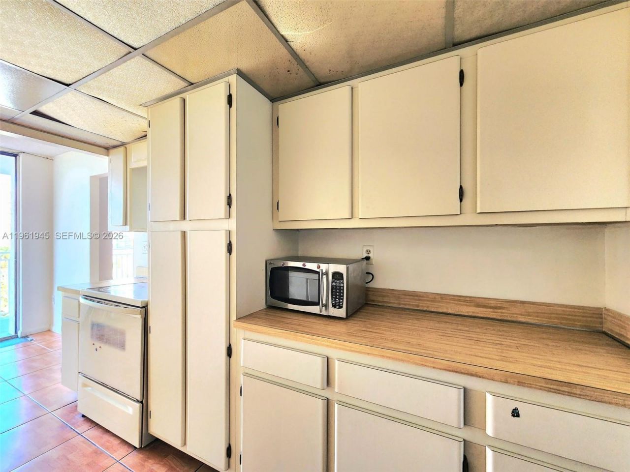 210 174th St, Unit 714, Sunny Isles Beach, FL 33160 Photo