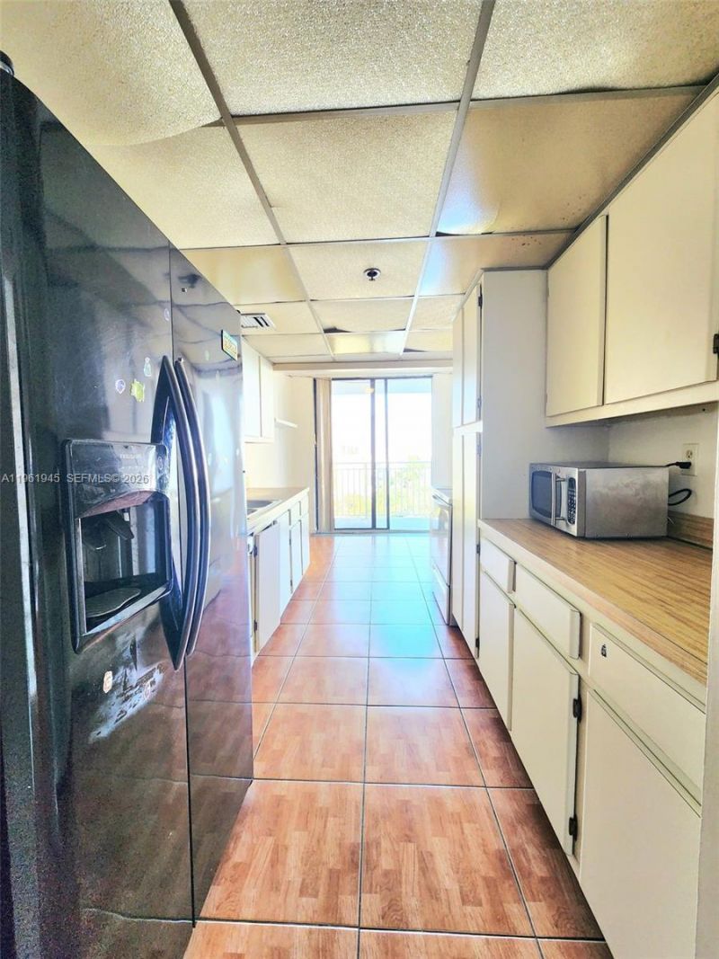 210 174th St, Unit 714, Sunny Isles Beach, FL 33160 Photo