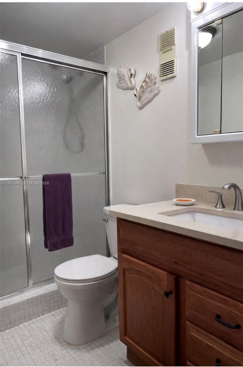 1300 Saint Charles Pl, Unit L22, Pembroke Pines, FL 33026 Photo