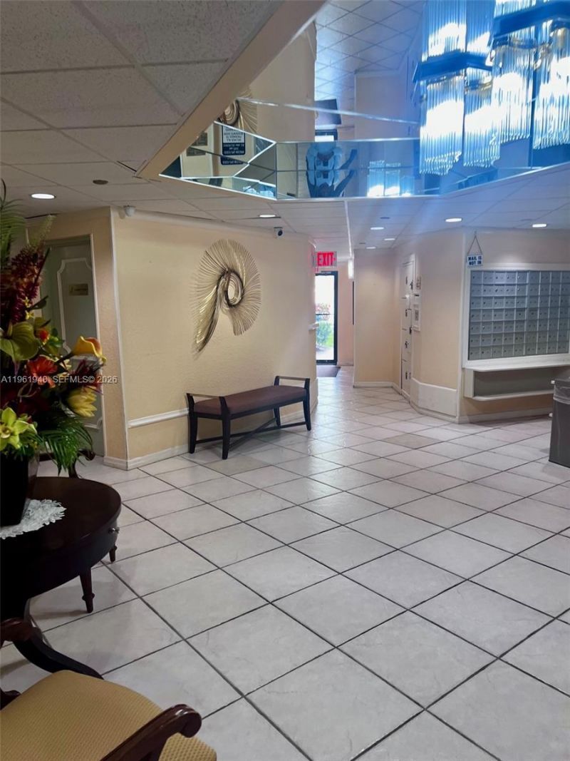 1300 Saint Charles Pl, Unit L22, Pembroke Pines, FL 33026 Photo