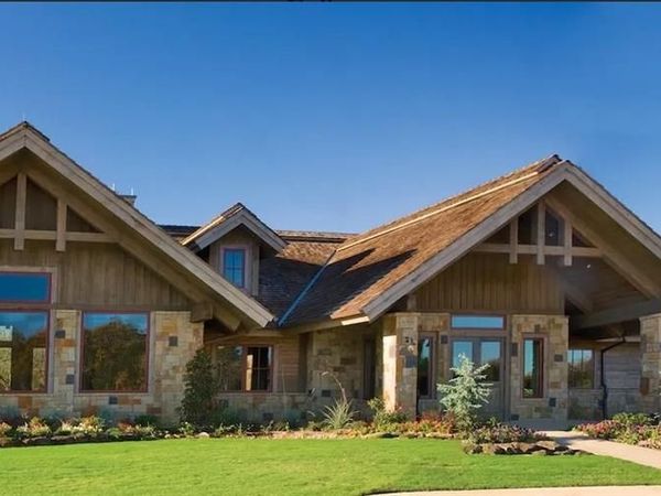 202 Castle Pines Circle, Gordonville, TX 76245