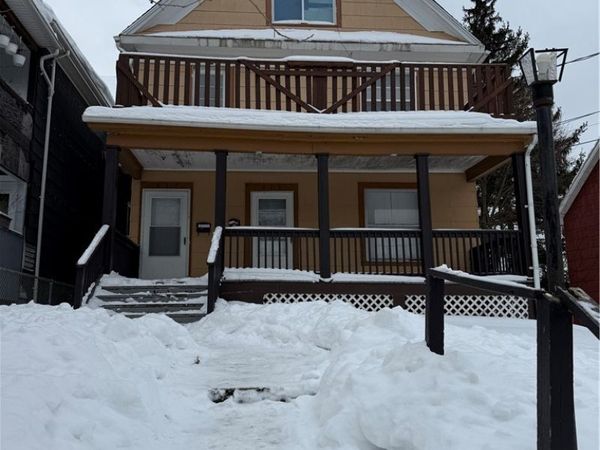 615 Chestnut Avenue, Niagara Falls, NY 14305