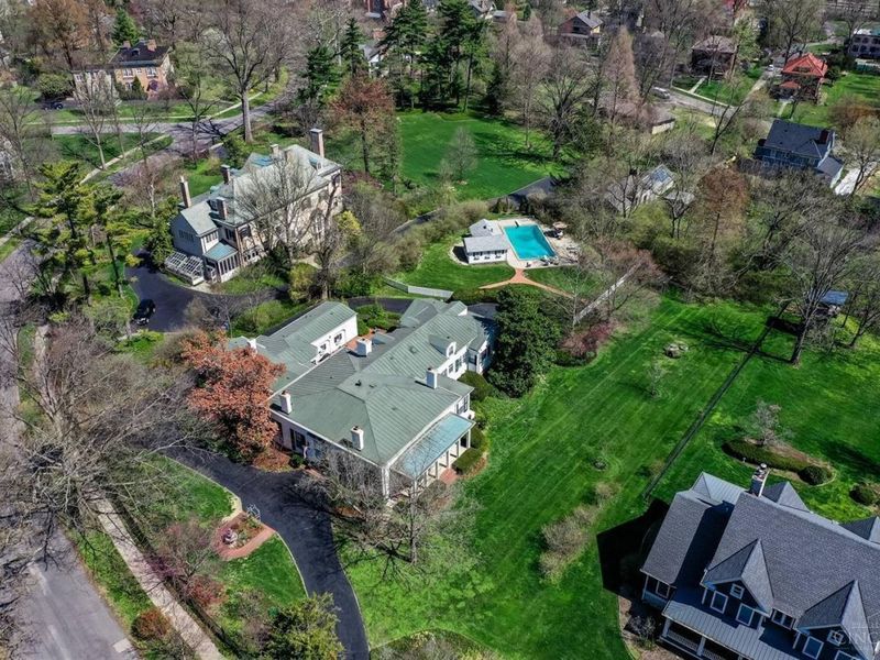 95 E Fountain Avenue, Glendale, OH 45246 Photo 4