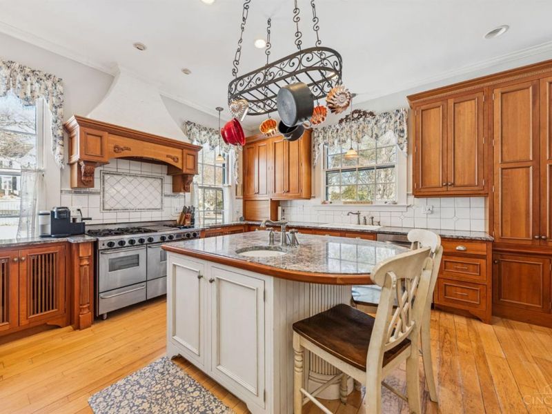 95 E Fountain Avenue, Glendale, OH 45246 Photo 45