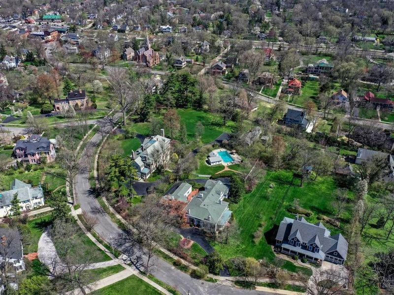 95 E Fountain Avenue, Glendale, OH 45246 Photo 6