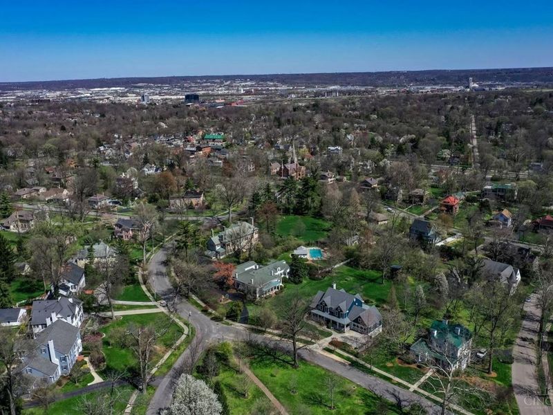 95 E Fountain Avenue, Glendale, OH 45246 Photo 7