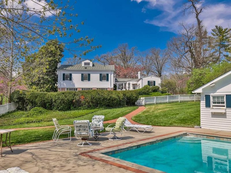 95 E Fountain Avenue, Glendale, OH 45246 Photo 9