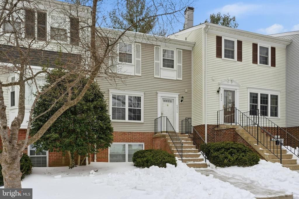 6036 Old Landing Way, Unit 29, Burke, VA 22015 Main Photo