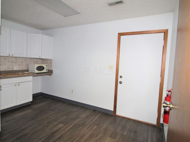 , Unit L, Westerville, OH 43081 Photo 3