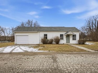 502 S 2nd Street, Savannah, MO 64485