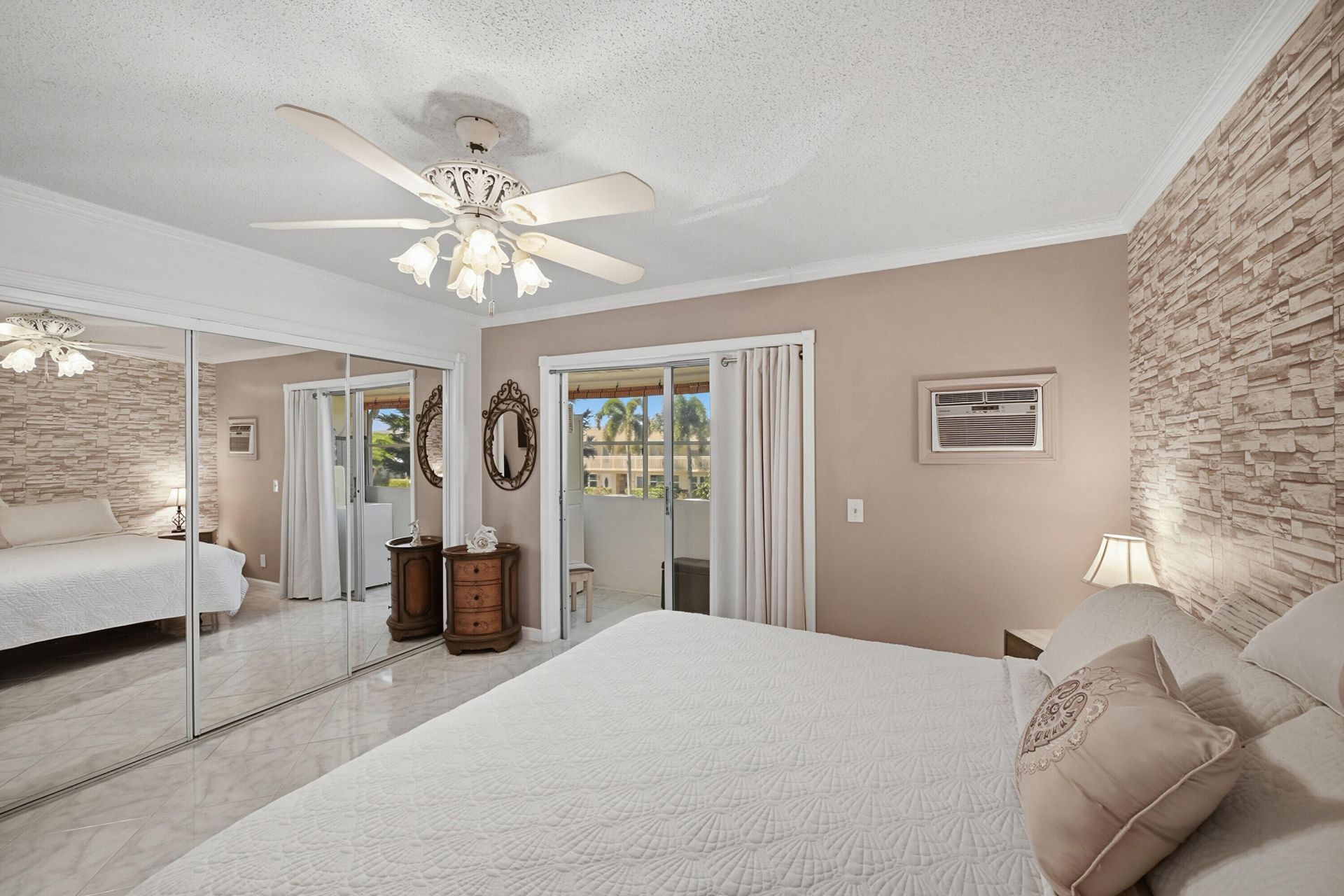 47 Berkshire B Crescent, Unit B, West Palm Beach, FL 33417 Photo