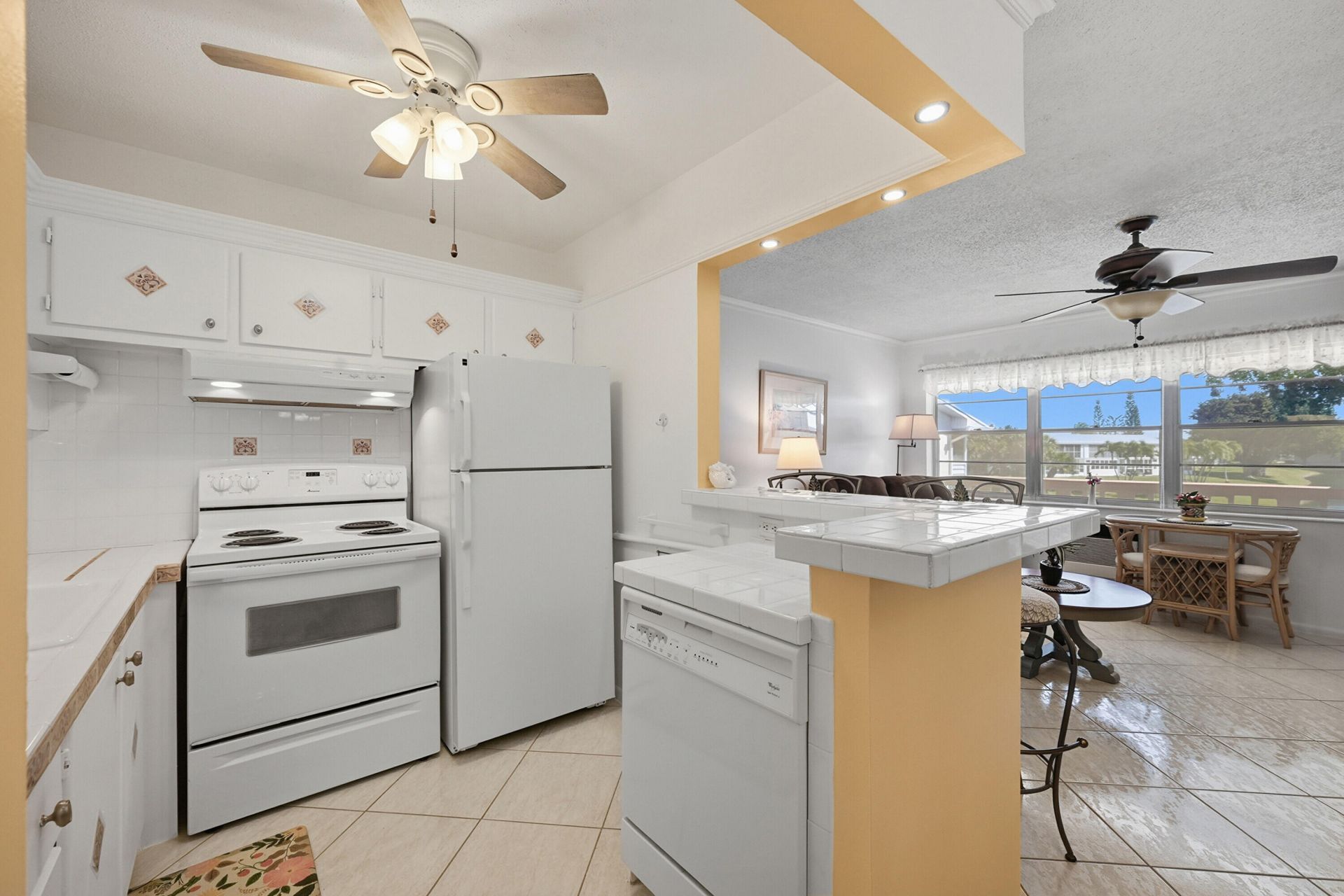 47 Berkshire B Crescent, Unit B, West Palm Beach, FL 33417 Photo