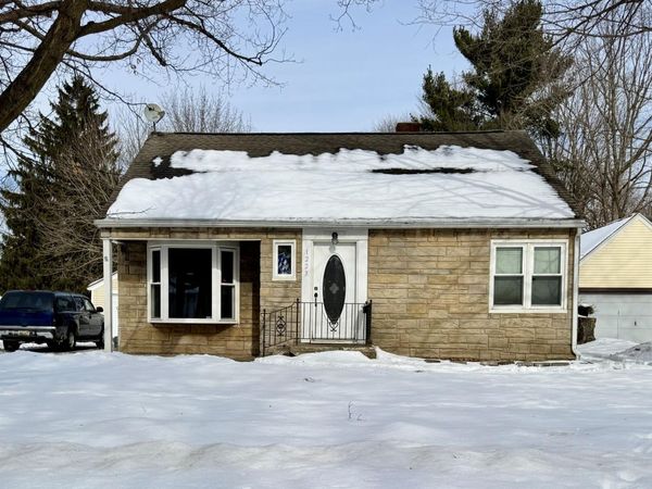 1223 Parchmount Avenue, Kalamazoo, MI 49004