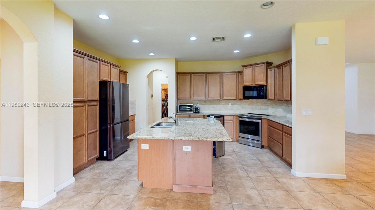 12922 SW 221st St, Miami, FL 33170 Photo