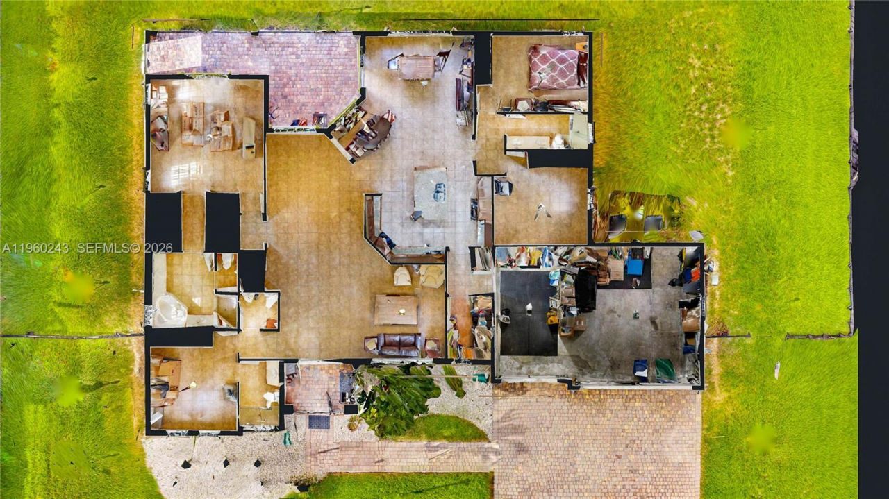 12922 SW 221st St, Miami, FL 33170 Photo