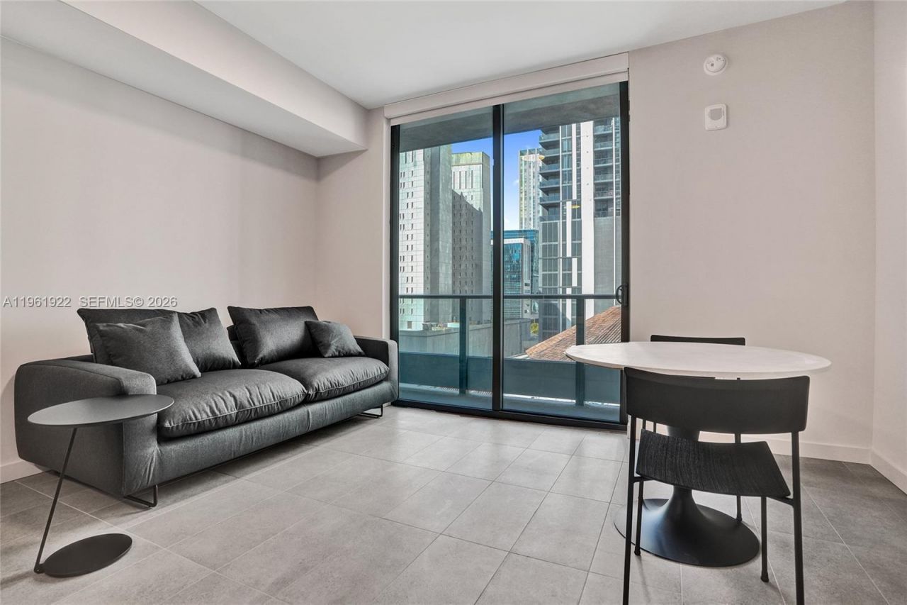 121 NE 5th Street , Unit 807, Miami, FL 33132 Photo