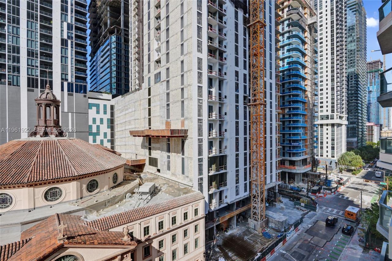 121 NE 5th Street , Unit 807, Miami, FL 33132 Photo