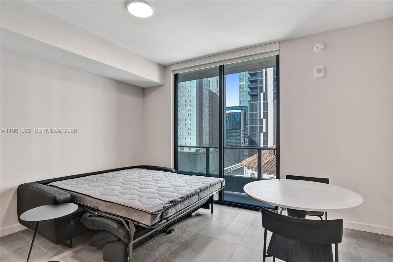 121 NE 5th Street , Unit 807, Miami, FL 33132 Photo