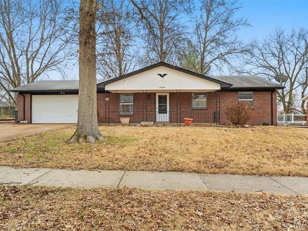 11424 Burgess Avenue, Bridgeton, MO 63044