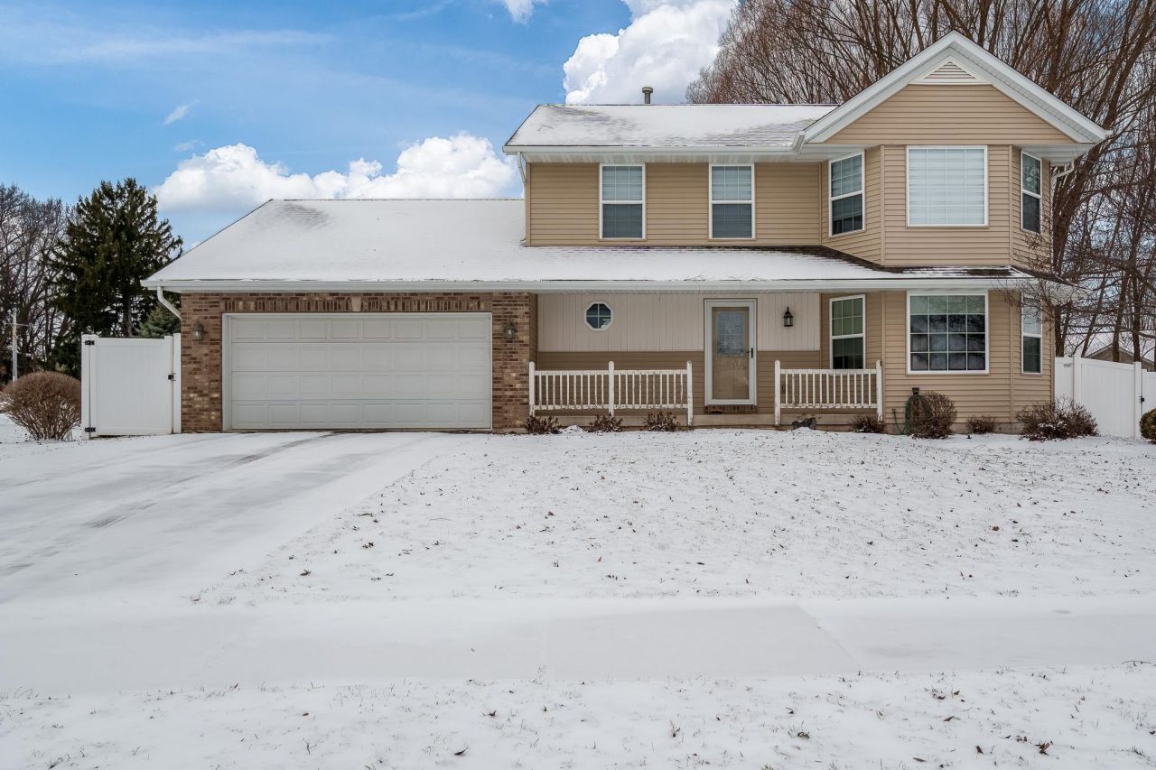 2501 Meadow View Lane Rockford, IL 61102