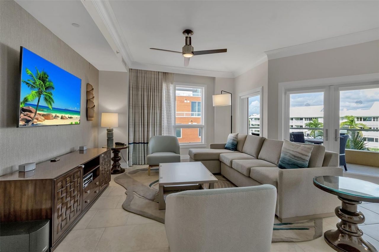 915 Seaside Drive, Unit 412, Sarasota, FL 34242 Photo